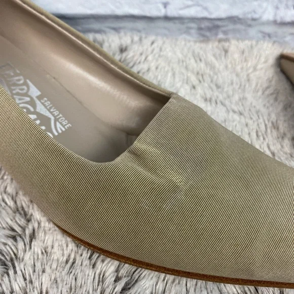 Salvatore Ferragamo Summer Pumps Size 9 - Picture 5 of 7